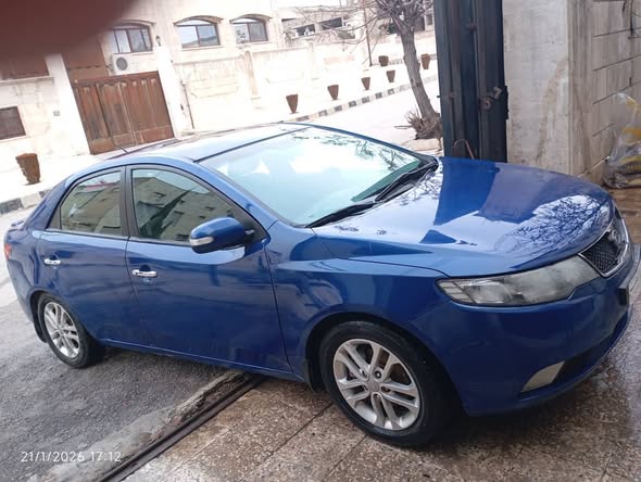 كيا فورتي 2011 - صورة 4