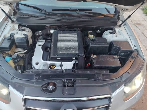 هيونداي سنتافي 2006 - صورة 4