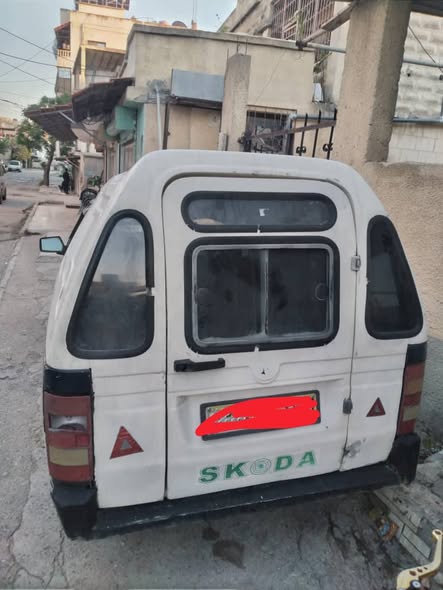 سكودا بيك أب 1995 - صورة 2