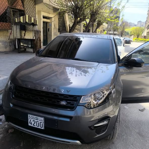 رنج روفر ديسكفري 2015 - صورة 1