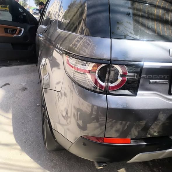 رنج روفر ديسكفري 2015 - صورة 3