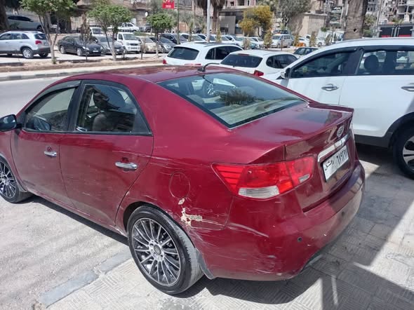 كيا فورتي 2010 - صورة 2