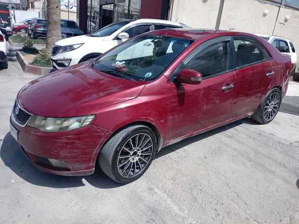 كيا فورتي 2010 - صورة 4