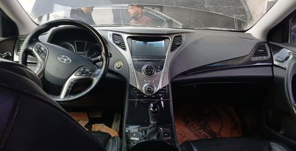 هيونداي أزيرا 2012 - صورة 5