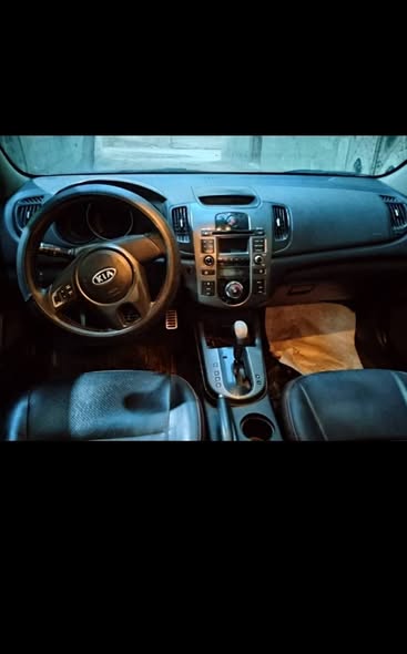 كيا فورتي 2010 - صورة 2