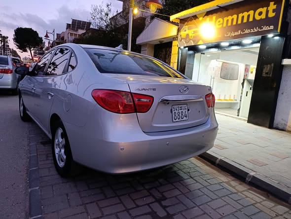 هيونداي أفانتي 2010 - صورة 4