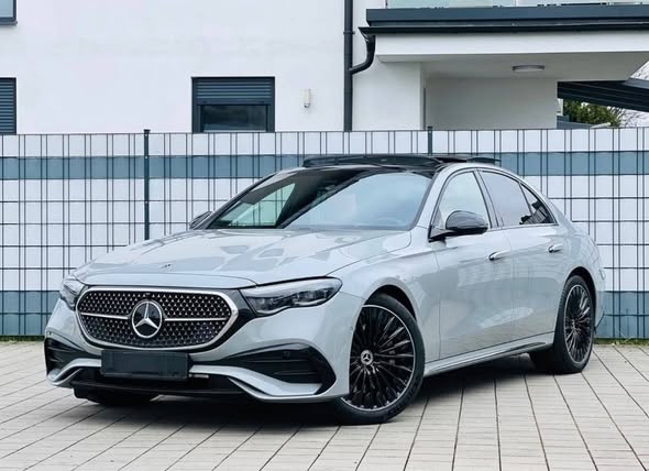 مرسيدس E200 2025 - صورة 2