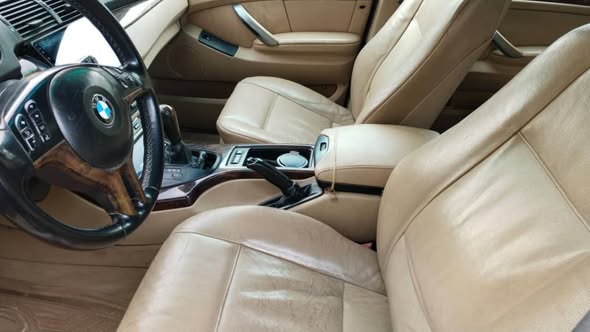 بي إم دبليو X5 2002 - صورة 2