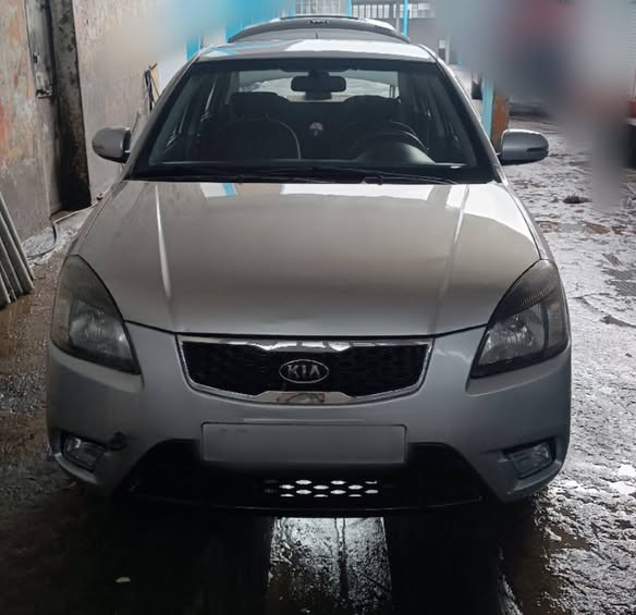 كيا ريو 2011 - صورة 2