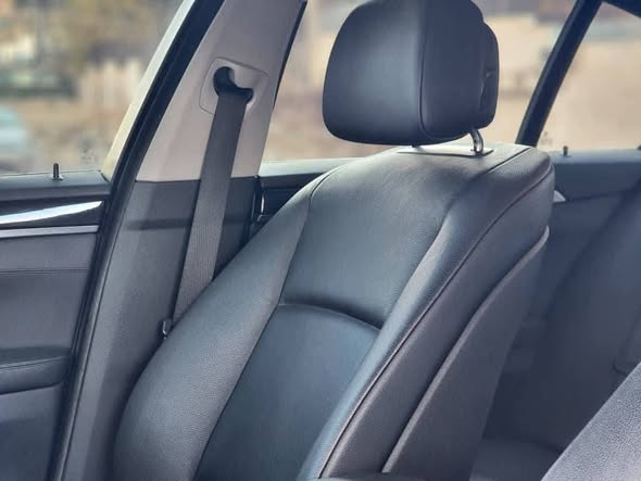 بي إم دبليو 528i 2011 - صورة 2