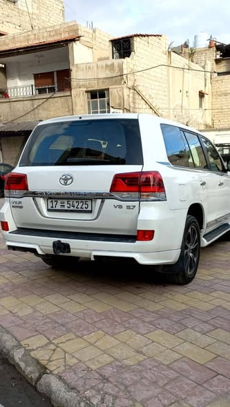 تويوتا لاند كروزر 2020 - صورة 3