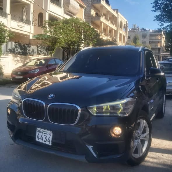 بي إم دبليو اكس 1 2017 - صورة 5