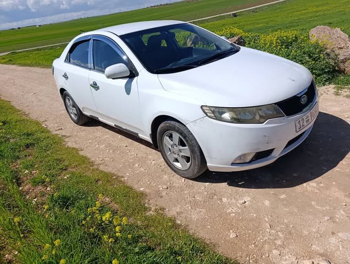 كيا فورتي 2010