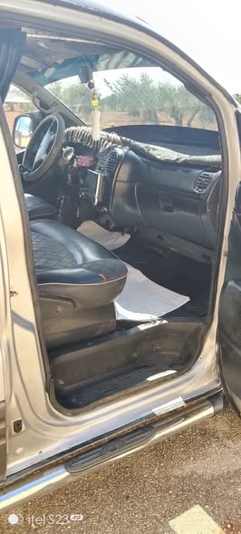 هيونداي ستاريكس 1999 - صورة 5