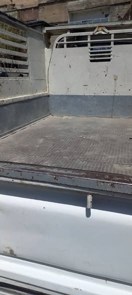 كيا 2700 1996 - صورة 3