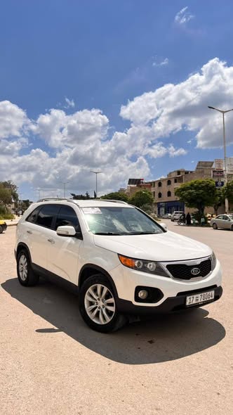 كيا سيرنتو 2010 - صورة 2