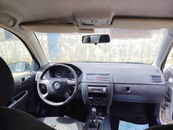 سكودا فابيا 2005 - صورة 2