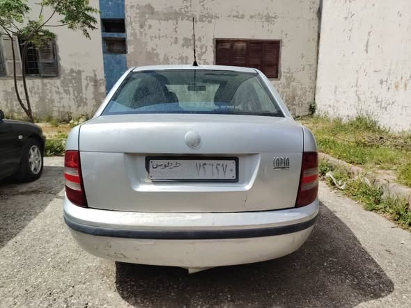 سكودا فابيا 2005 - صورة 3