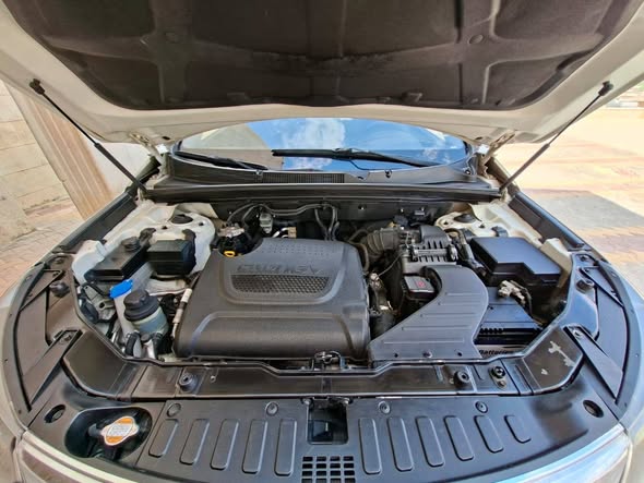 كيا سيرنتو 2010 - صورة 4