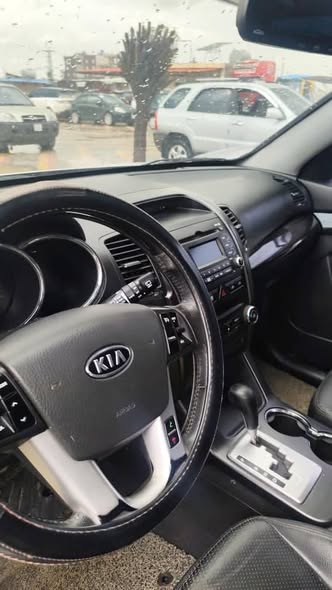 كيا سيرنتو 2010 - صورة 3