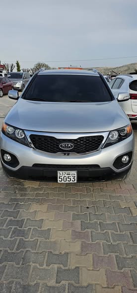 كيا سيرنتو 2010 - صورة 4