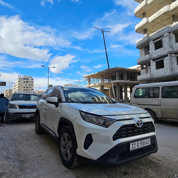 تويوتا رافور 2022 - صورة 4
