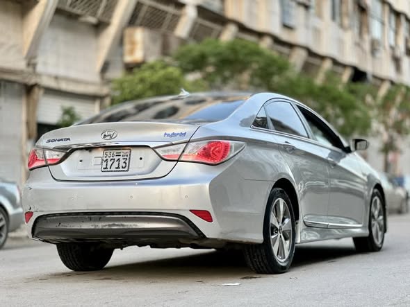 هيونداي سوناتا 2012 - صورة 2