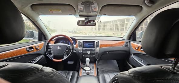 هيونداي سنتنيال 2010 - صورة 1