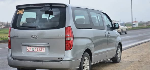 هيونداي ستاريكس 2011 - صورة 4