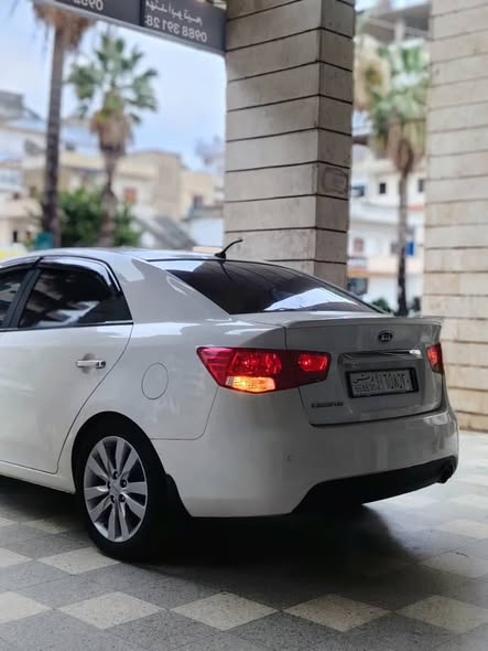 كيا فورتي 2012 - صورة 4