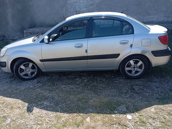 كيا ريو 2006 - صورة 2