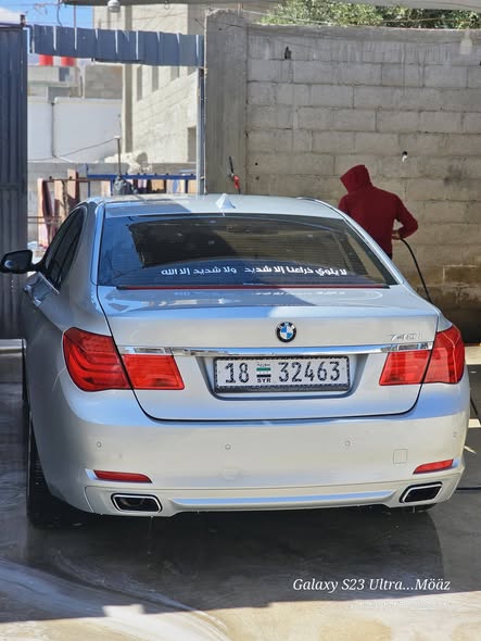 بي إم دبليو 740 2010 - صورة 2