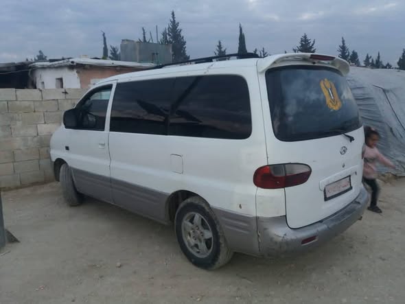 هيونداي ستاريكس 2000 - صورة 2