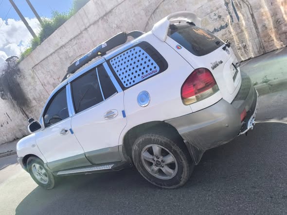 هيونداي سنتافية 2005 - صورة 3