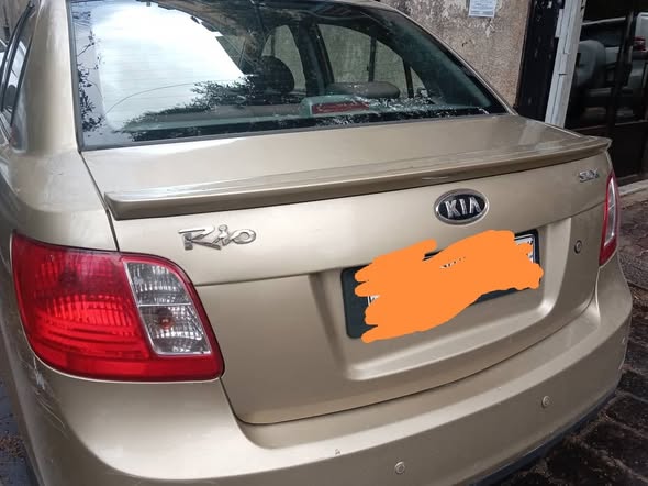 كيا ريو 2011 - صورة 2