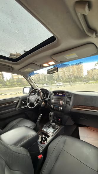 مستوبيشي باجيرو 2015 - صورة 4