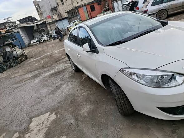 سامسونغ SM3 2011 - صورة 2