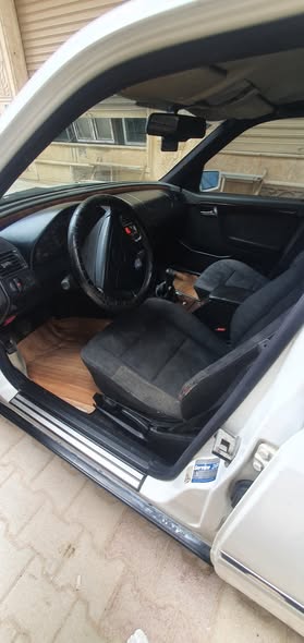 مرسيدس 200 2003 - صورة 4