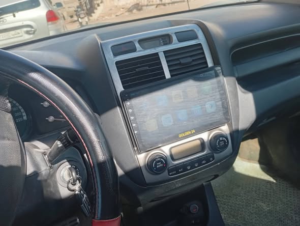 كيا سبورتاج 2005 - صورة 2