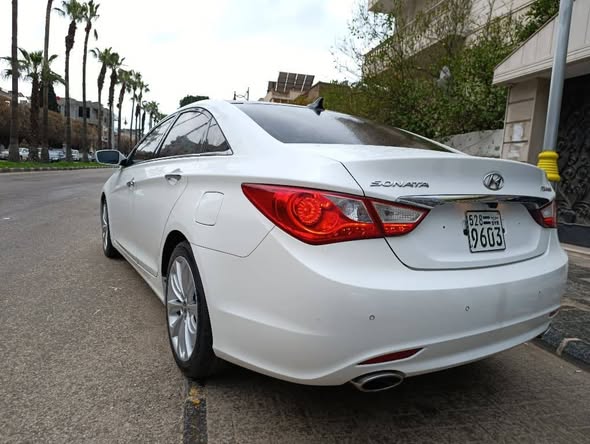 هيونداي سوناتا 2010 - صورة 2