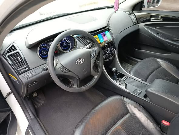 هيونداي سوناتا 2010 - صورة 3