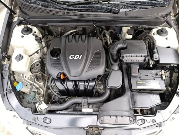 هيونداي سوناتا 2010 - صورة 4