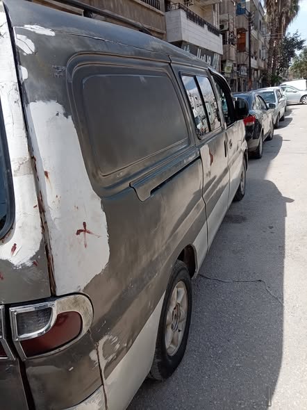 هيونداي H-1 1999 - صورة 3