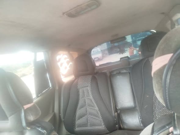 هيونداي سنتافي 2002 - صورة 3