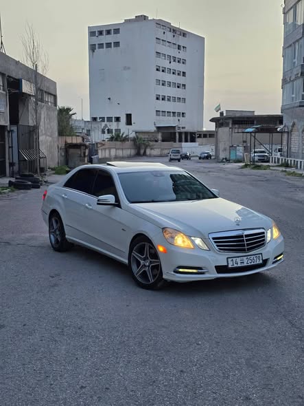مرسيدس E350 2012 - صورة 1