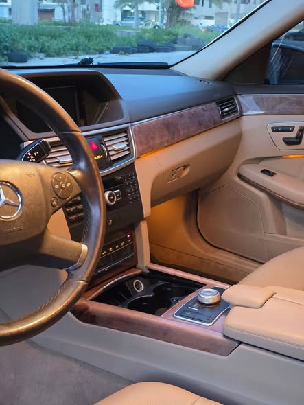 مرسيدس E350 2012 - صورة 3