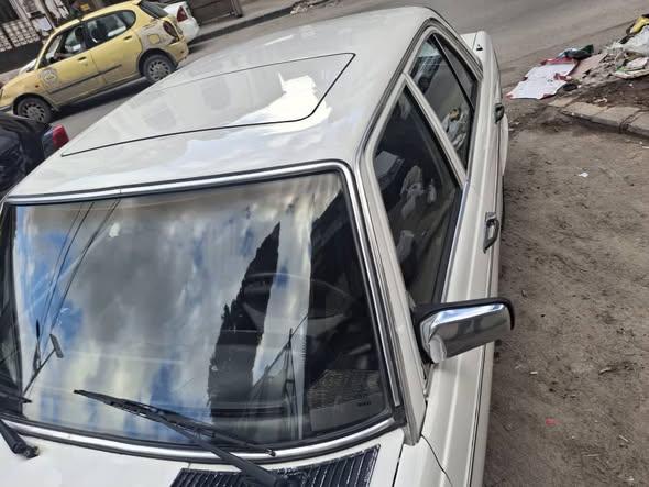 مرسيدس 200 1980 - صورة 2