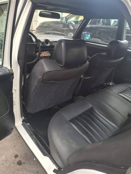 مرسيدس 200 1980 - صورة 5