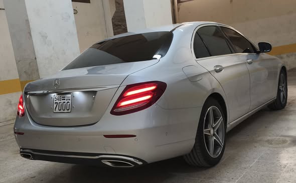 مرسيدس E300 2018 - صورة 4