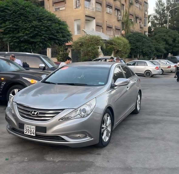 هيونداي سوناتا 2012 - صورة 2